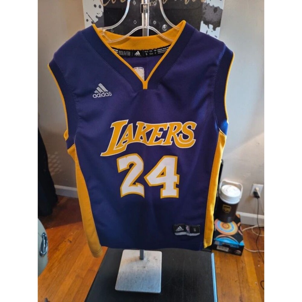 Los Angeles Lakers Kobe Bryant Adidas NBA jersey size S